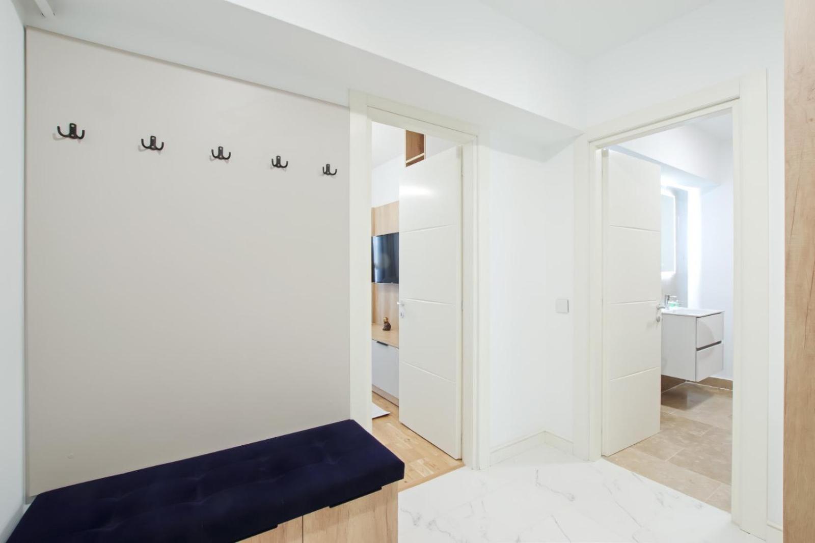 Himson-Blue Apartament Iasi Exterior photo