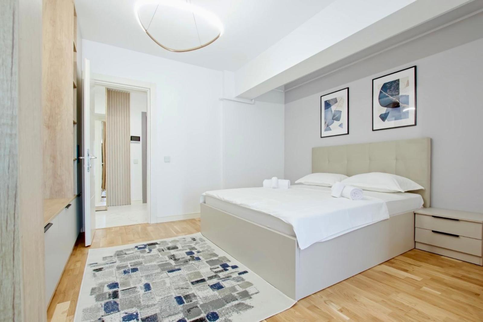Himson-Blue Apartament Iasi Exterior photo